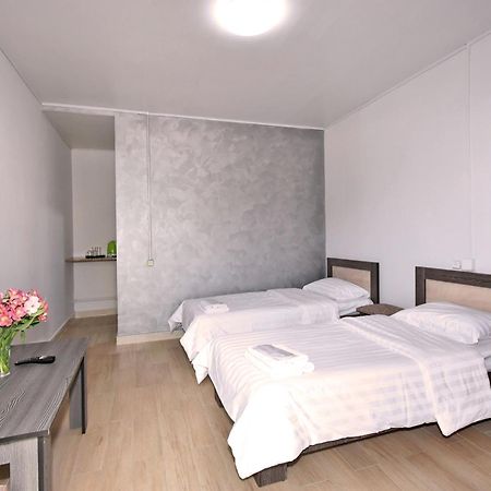 Sirik Hotell Armavir Eksteriør bilde